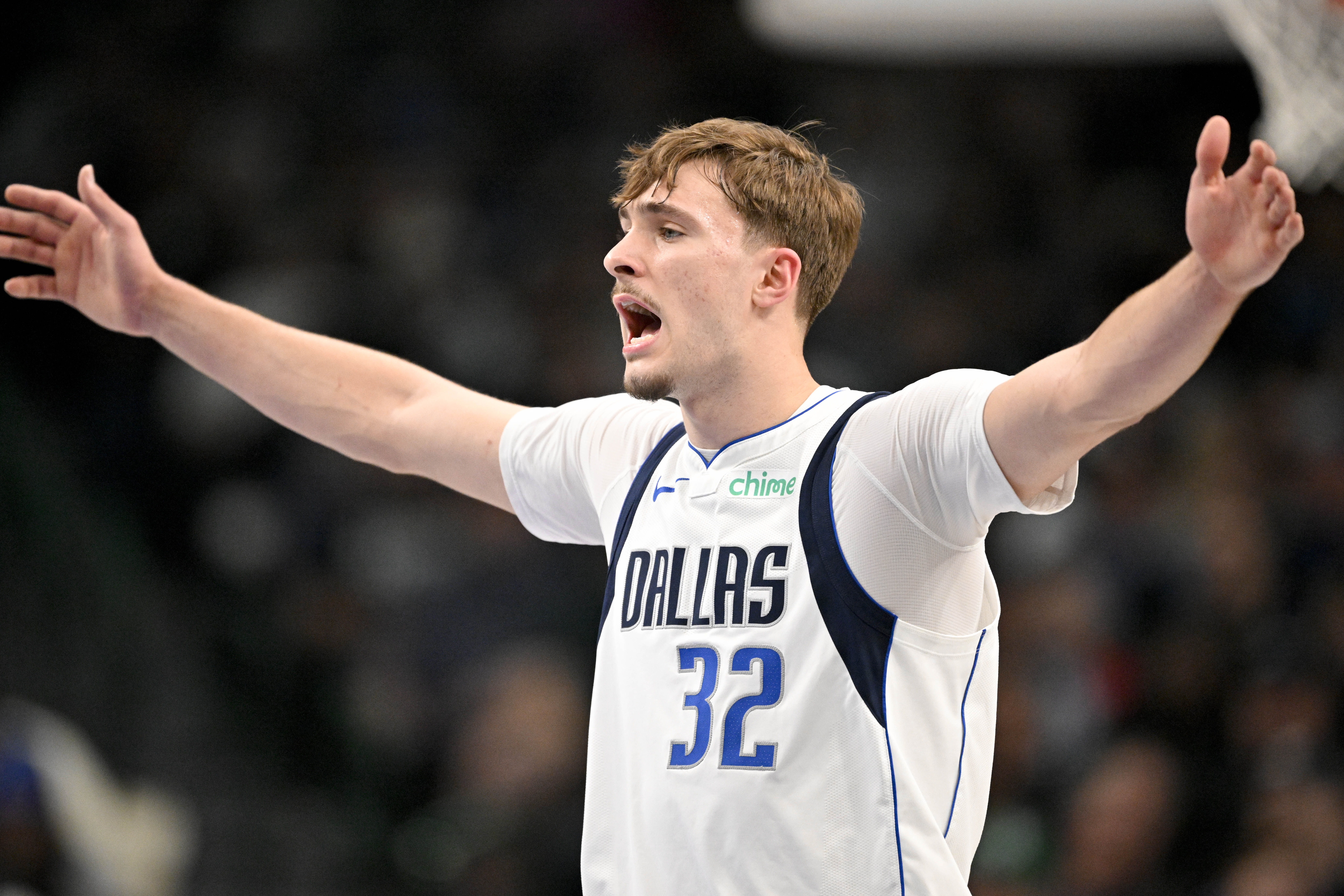 欧冠直播-基德：弗拉格的组织能力明显提升了 视野分球创造机会能力很棒